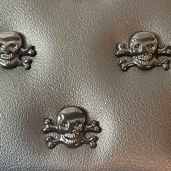 Betsey Johnson black wallet with scull accents, NWOT - Picture 8 of 8